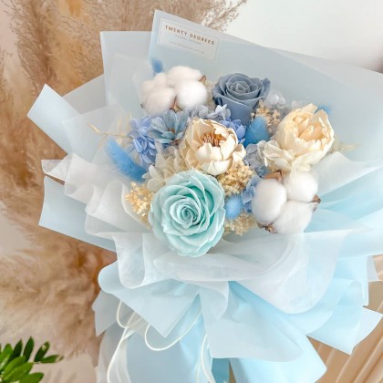 Yara Preserved Flower Bouquet