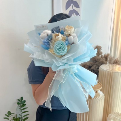 Yara Preserved Flower Bouquet