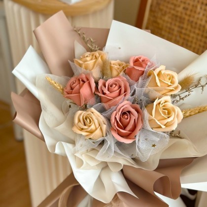 Oaklyn Soap Roses Bouquet