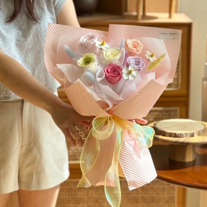 Cynthia Preserved Roses Bouquet