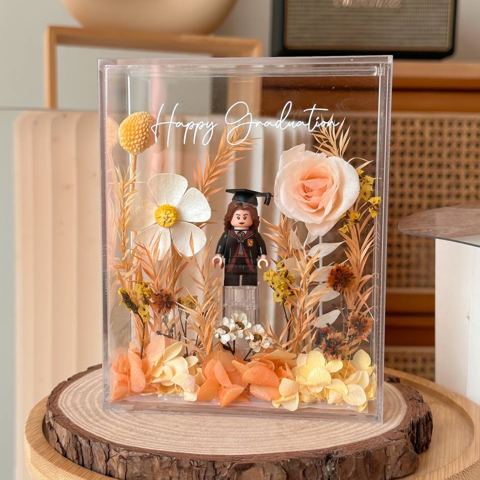 Graduation Frame Lavender Preserved Flower Graduation Gift Shah Alam – Celebrate in Style